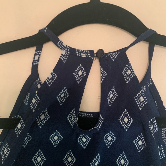 Flowy high neck tank top - Picture 4 of 5